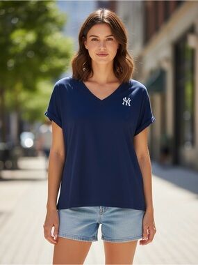 🆕 NWT Rare Tommy Bahama Official New York Yankees Cuffed Sleeve Tee • Small